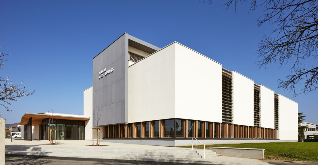 CONSTRUCTION D’UNE HALLE DES SPORTS A DONZÈRE