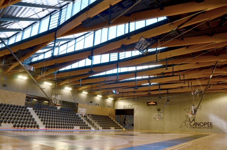 CONSTRUCTION D’UN PÔLE SPORTIF A PIERRE-BÉNITE
